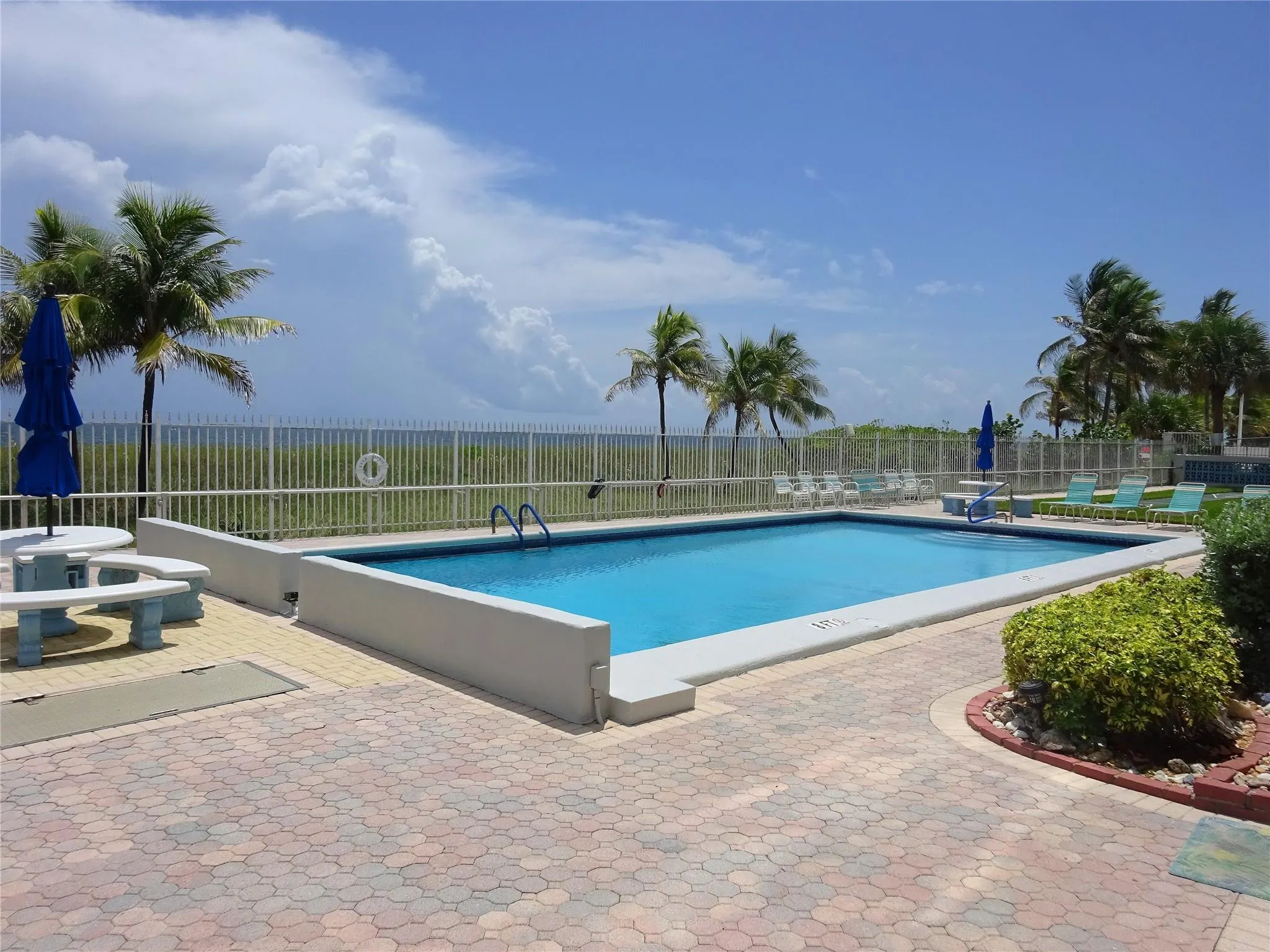 8 Briny Ave, #105