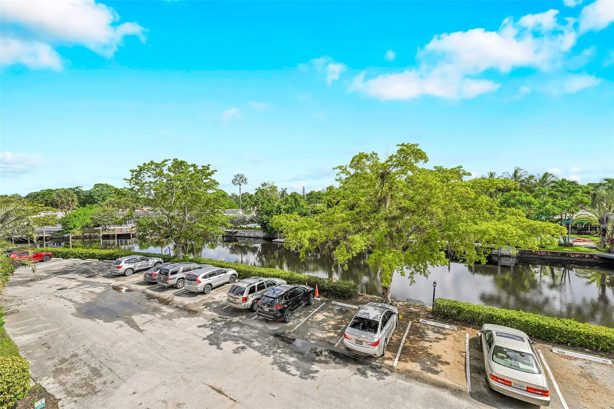 620 Tennis Club Dr, #103