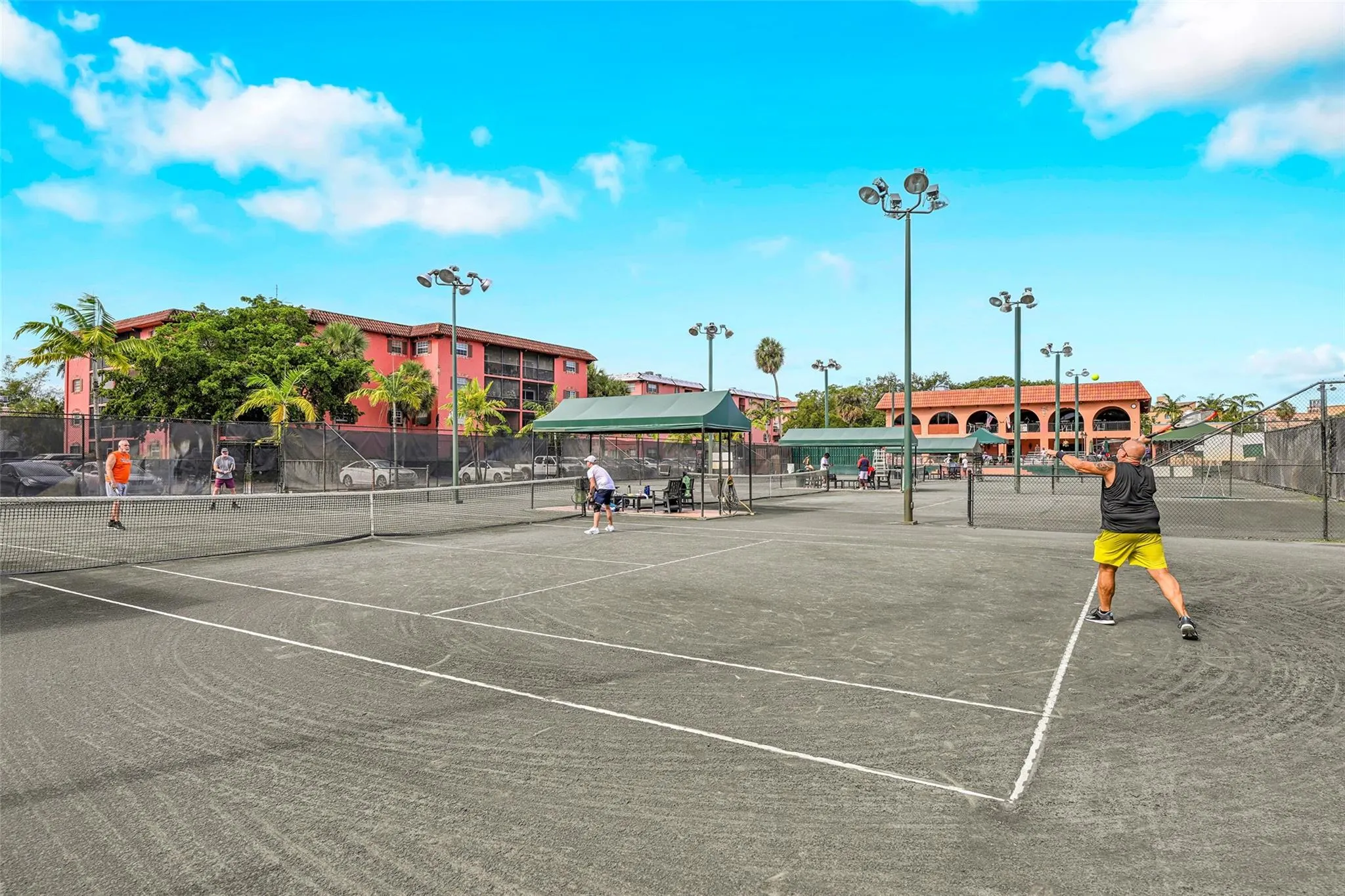 620 Tennis Club Dr, #103