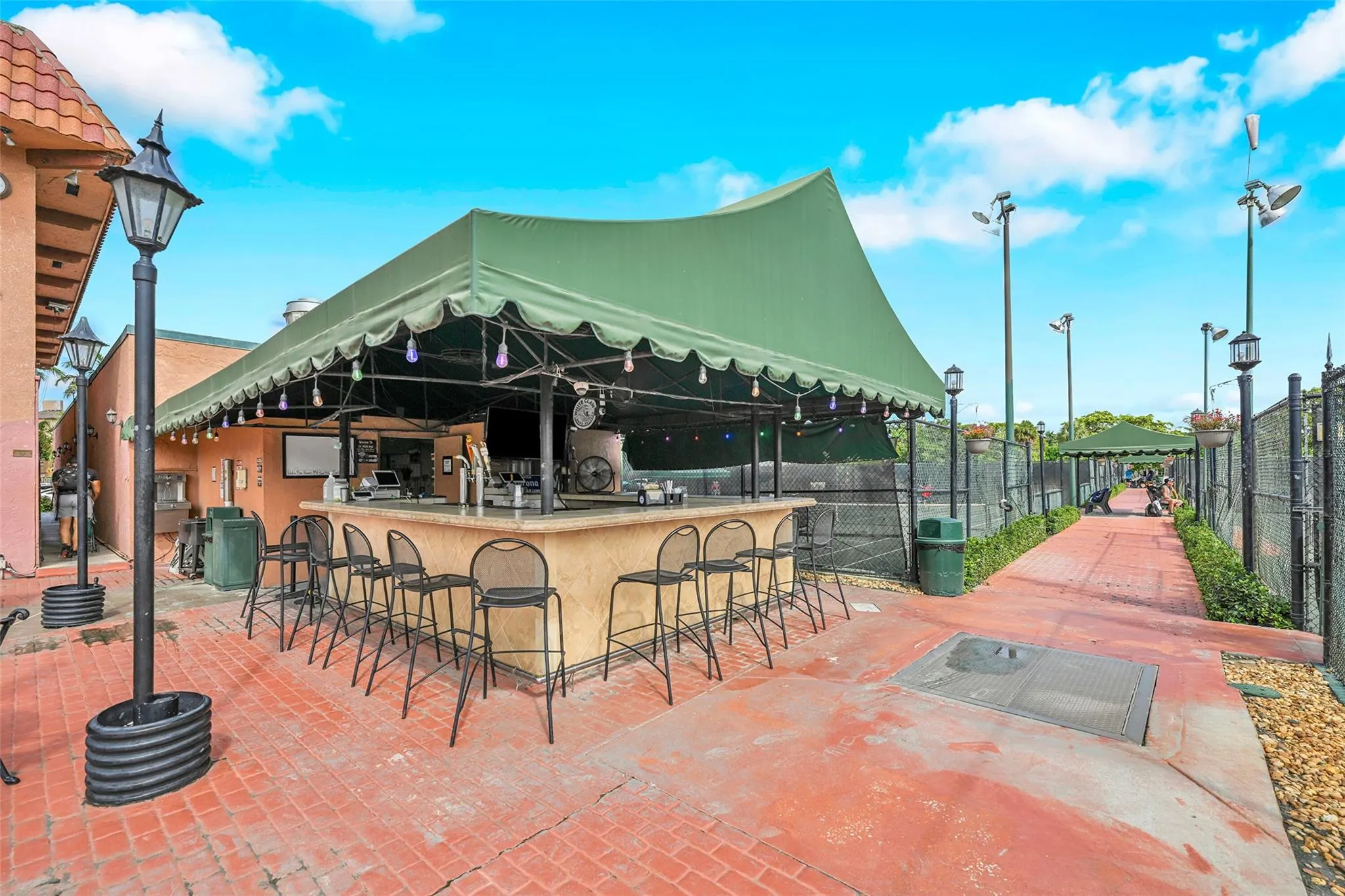 620 Tennis Club Dr, #103