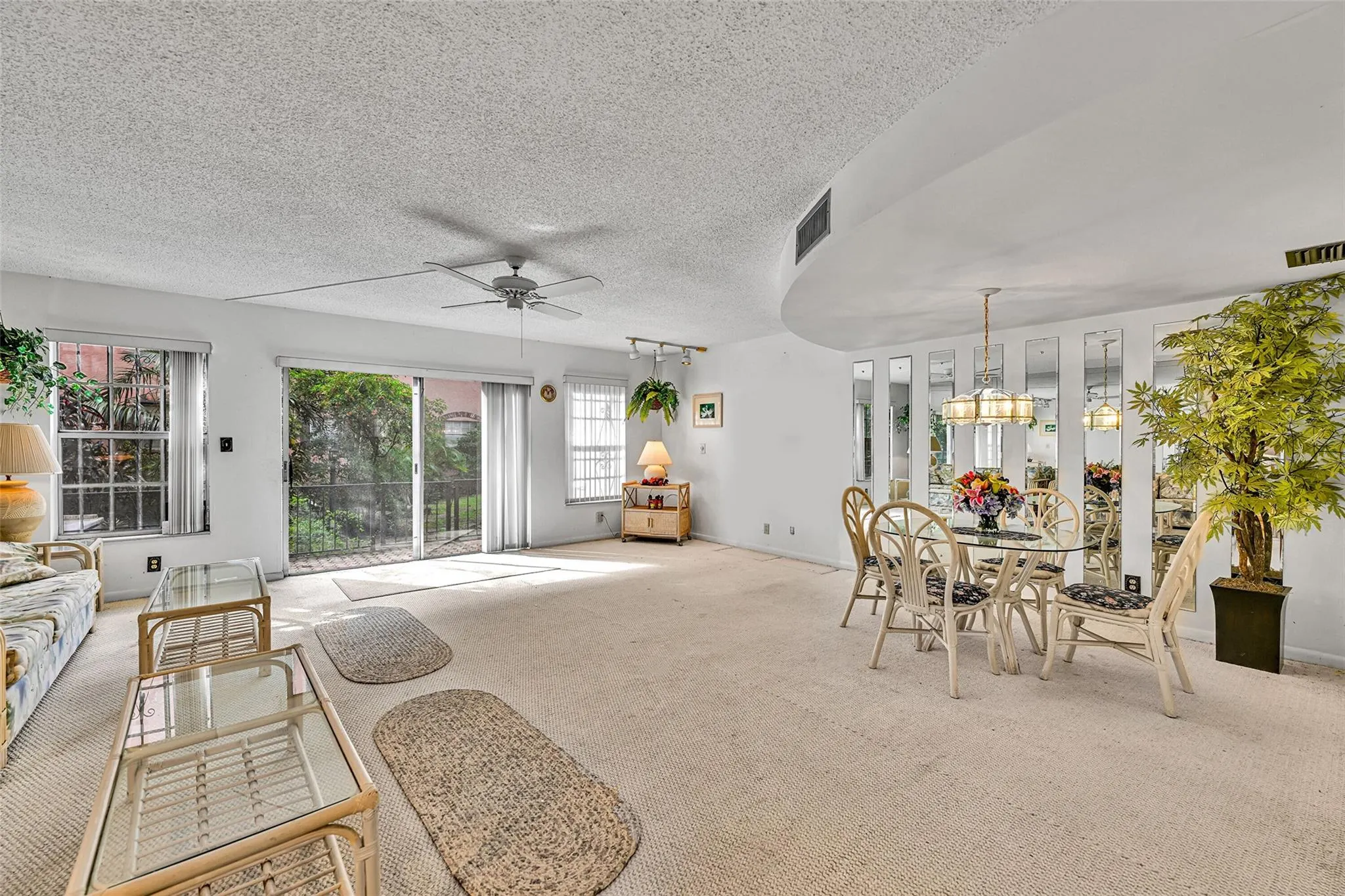 620 Tennis Club Dr, #103