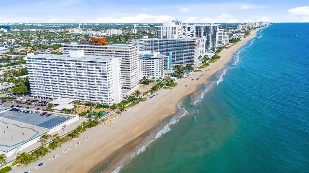 4010 Galt Ocean Dr, #310