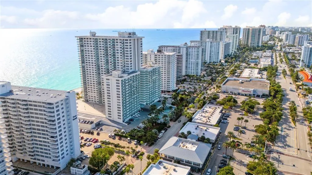 4010 Galt Ocean Dr, #310