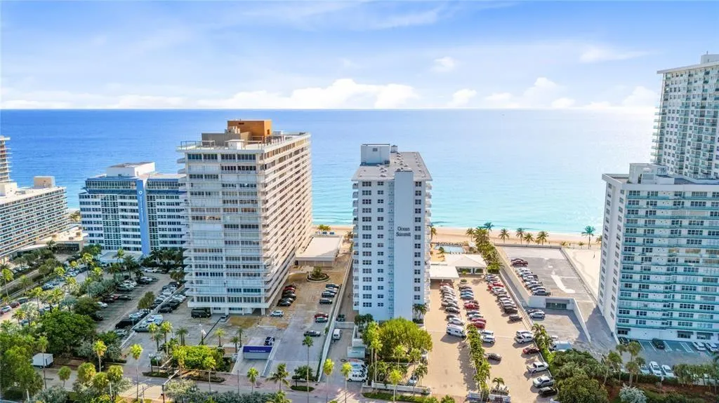 4010 Galt Ocean Dr, #310