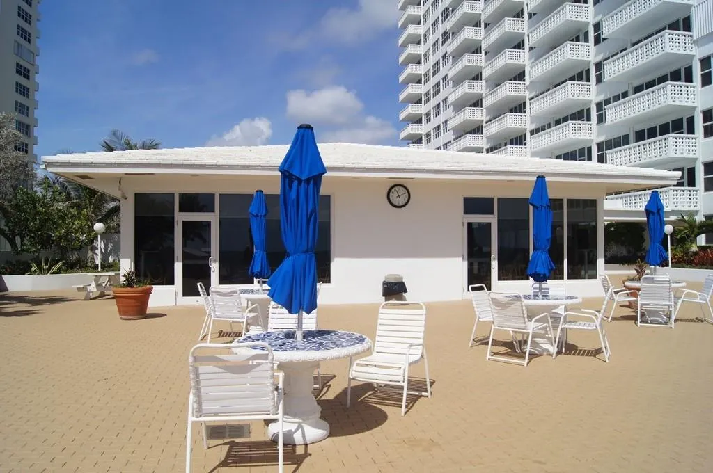 4010 Galt Ocean Dr, #310