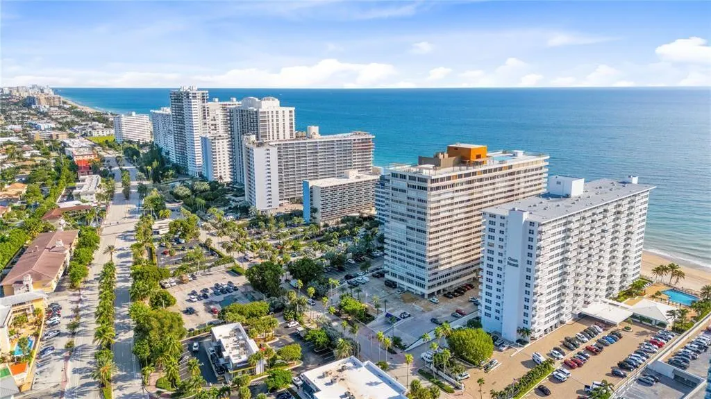 4010 Galt Ocean Dr, #310