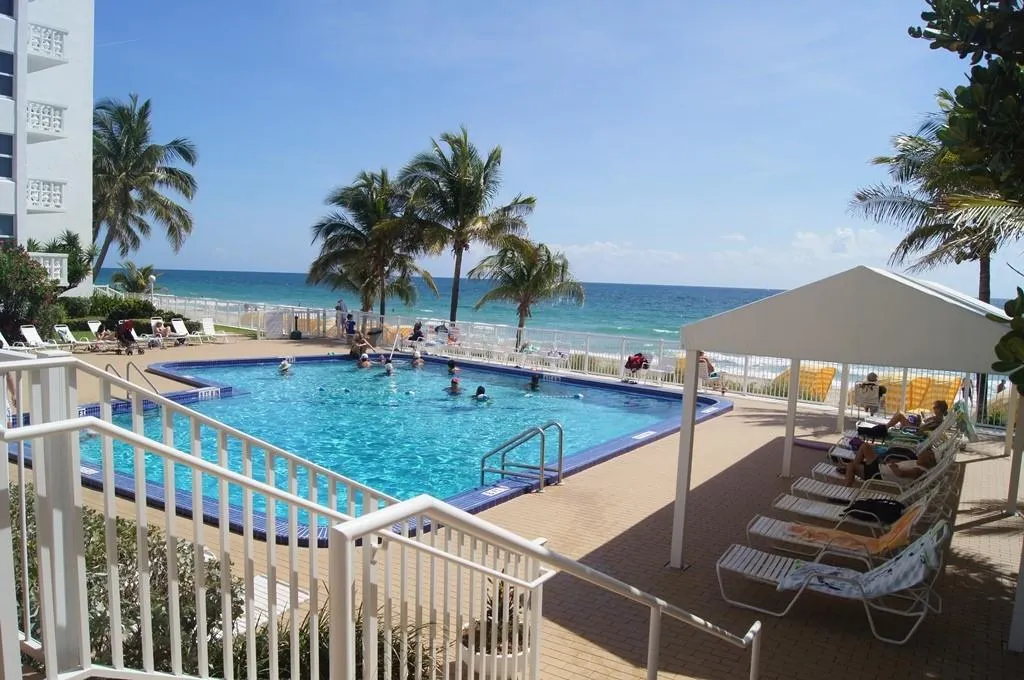 4010 Galt Ocean Dr, #310