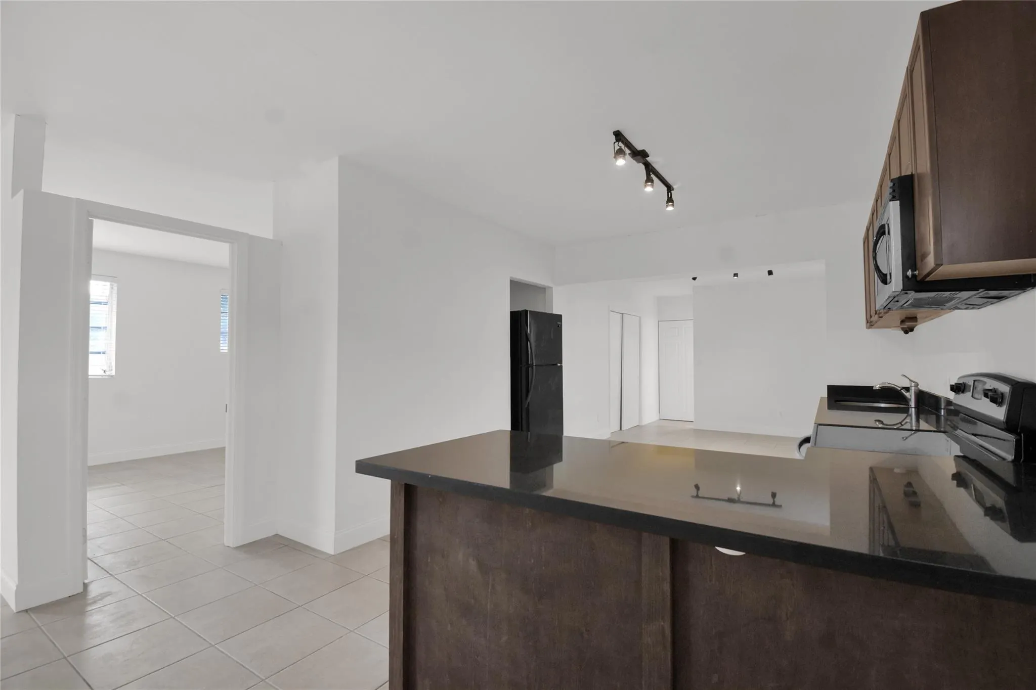 1116 S 17th Ave