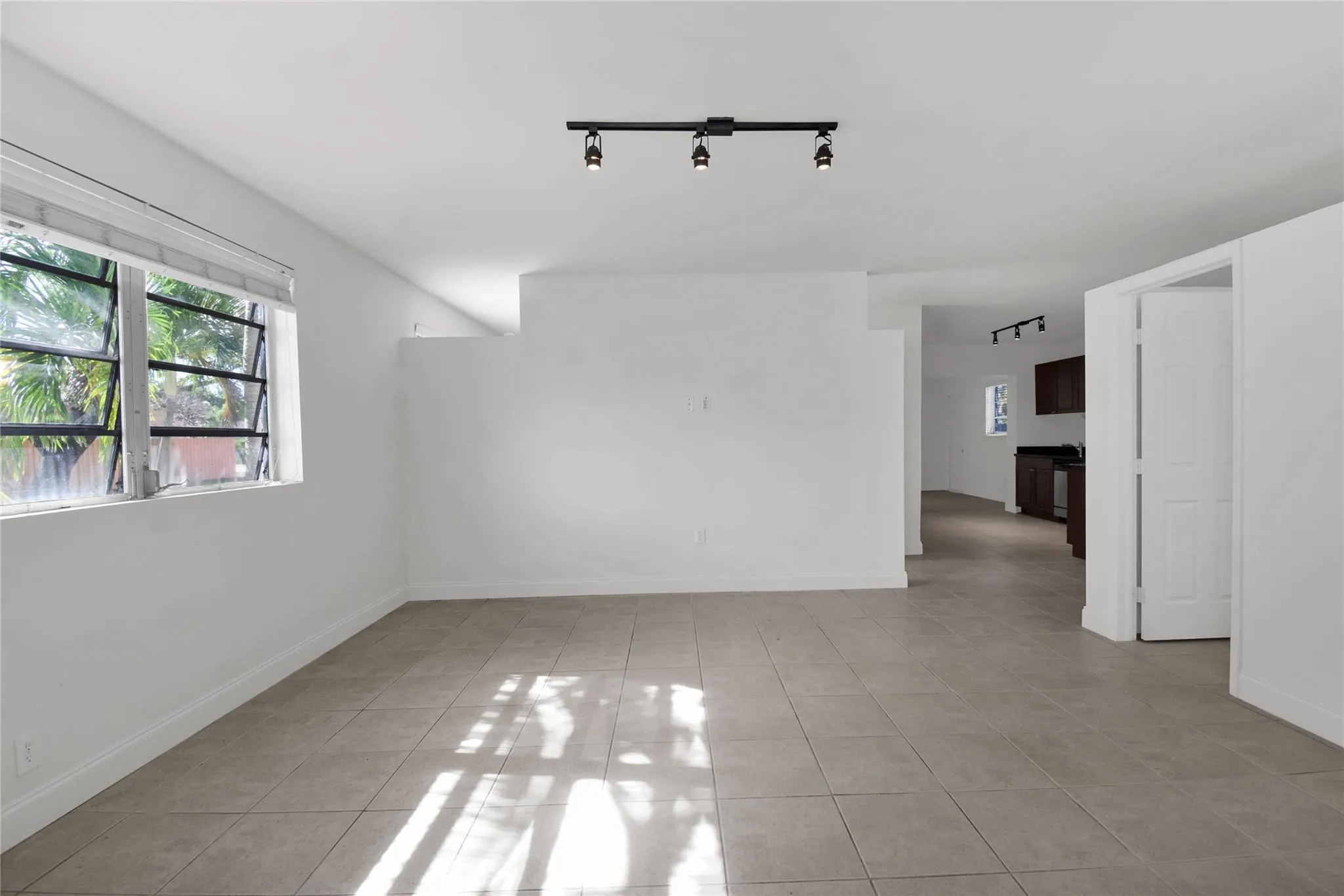 1116 S 17th Ave