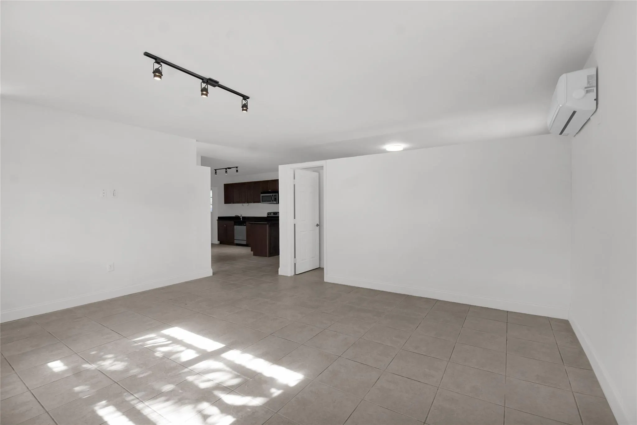 1116 S 17th Ave