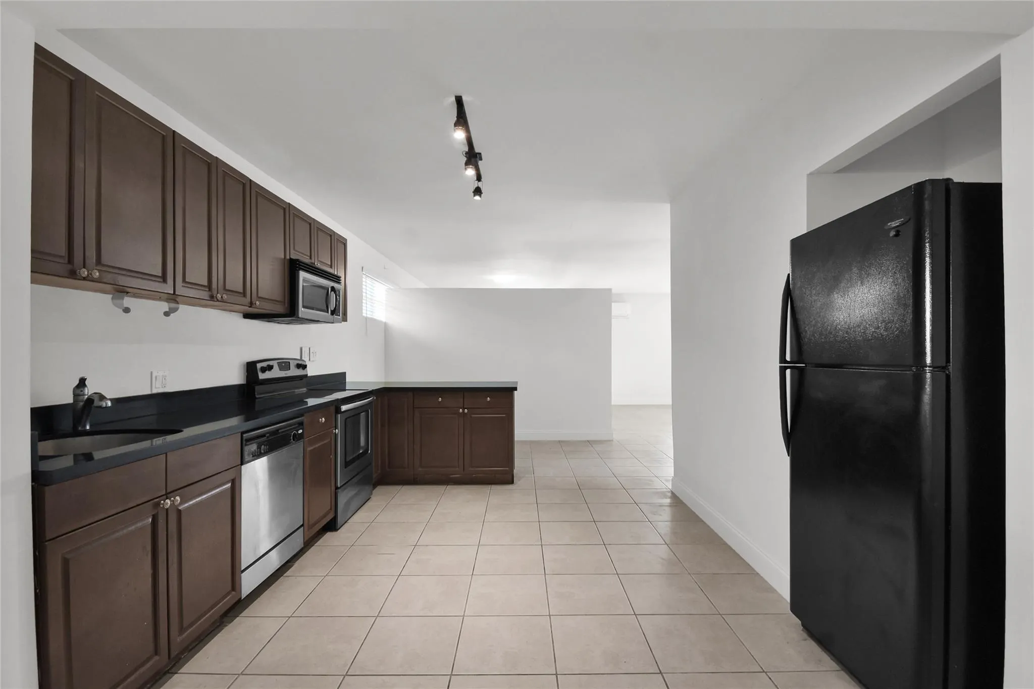 1116 S 17th Ave