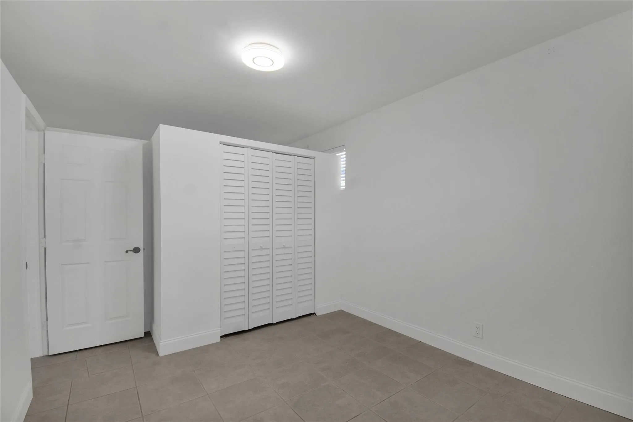 1116 S 17th Ave