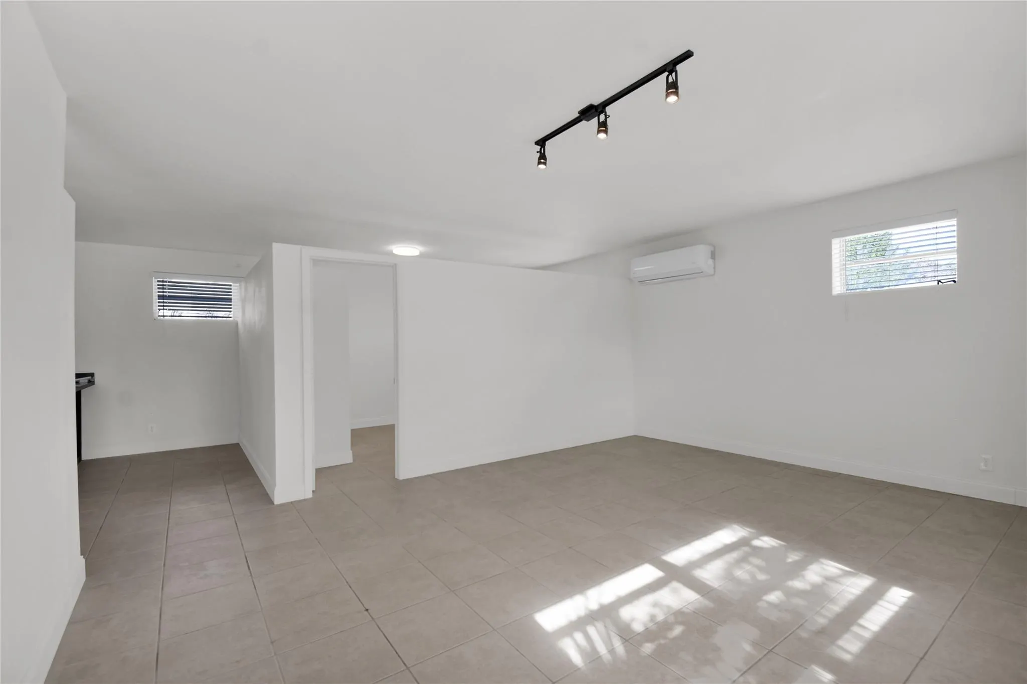 1116 S 17th Ave