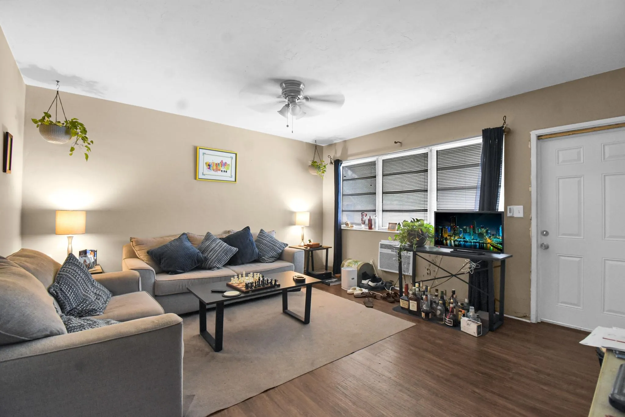 1116 S 17th Ave