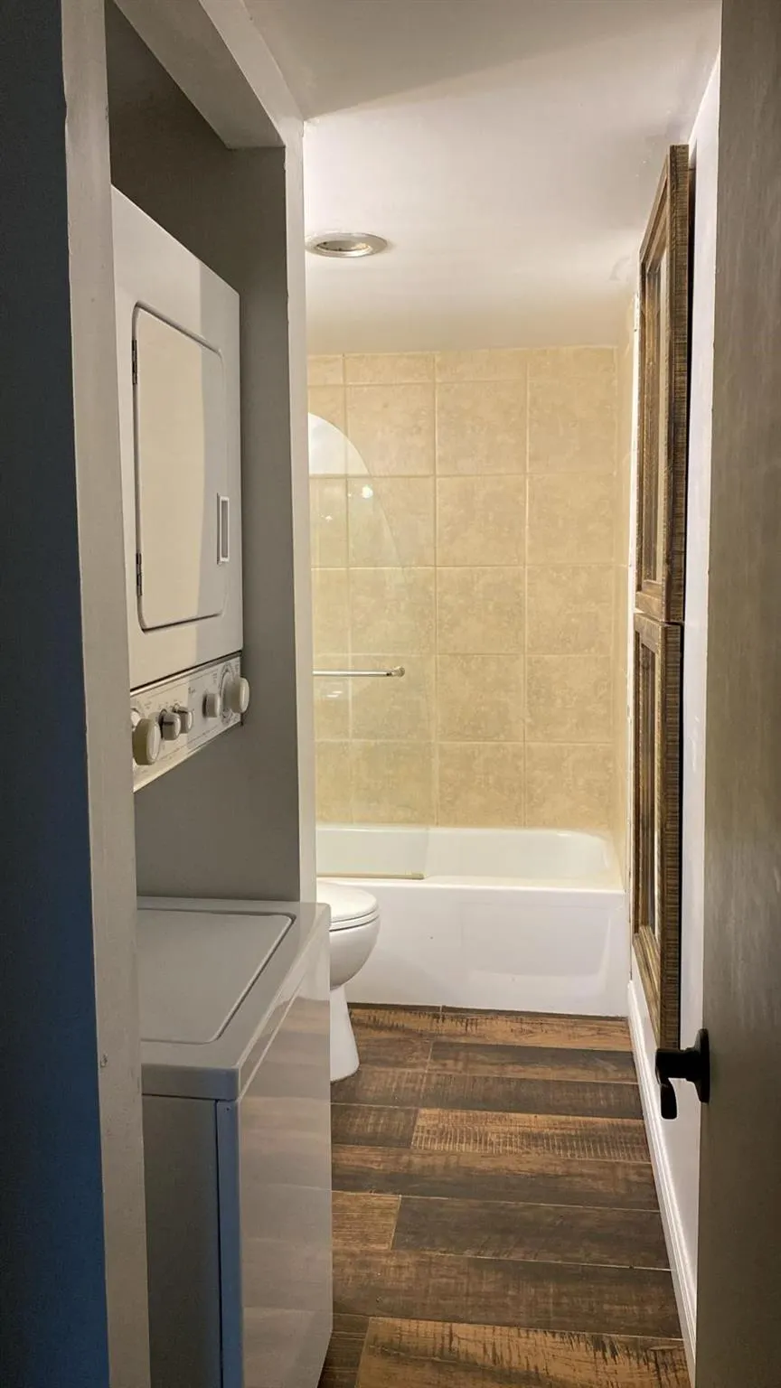 4174 Inverrary Drive, #504