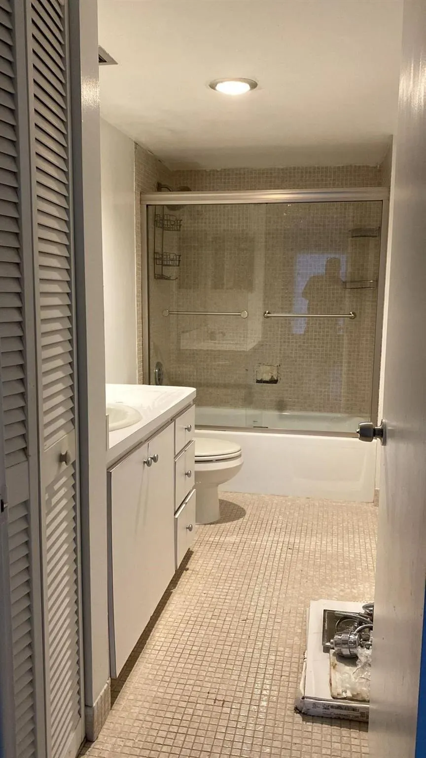 4174 Inverrary Drive, #504