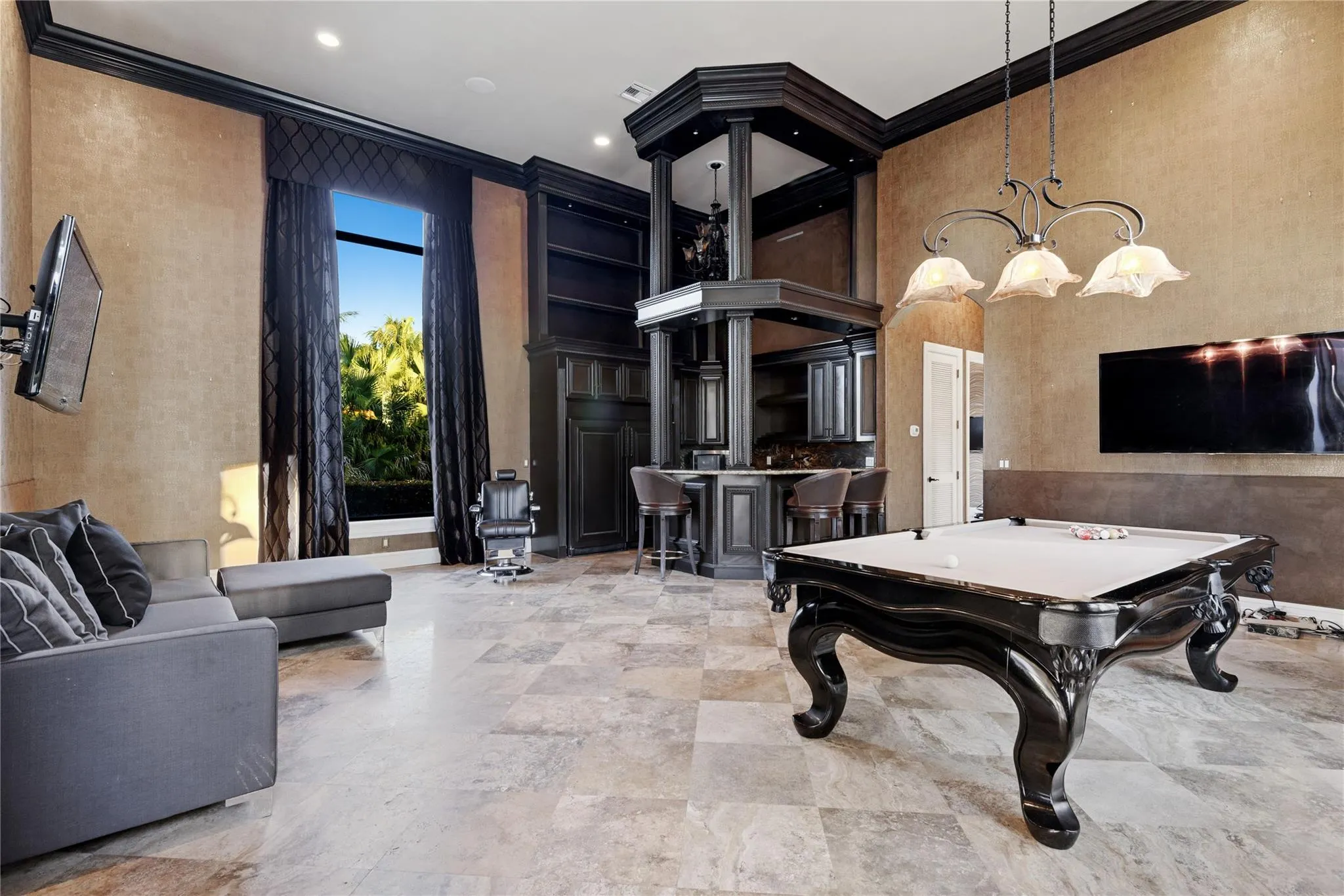 16800 Berkshire Ct