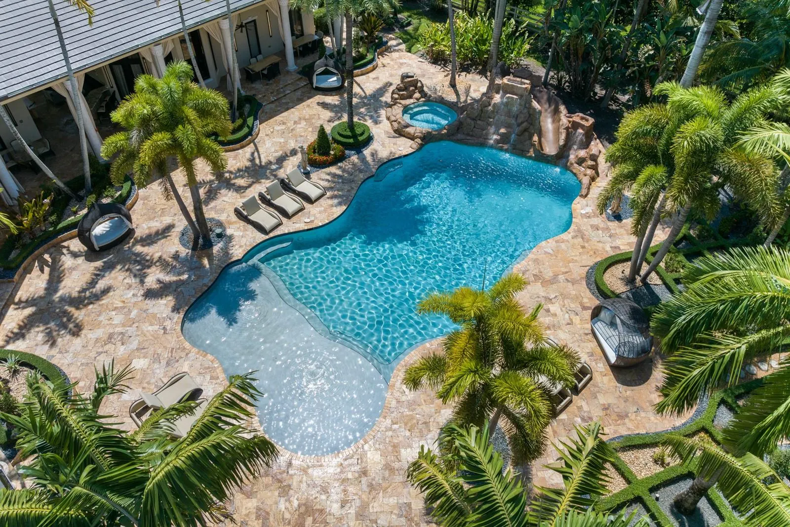 16800 Berkshire Ct