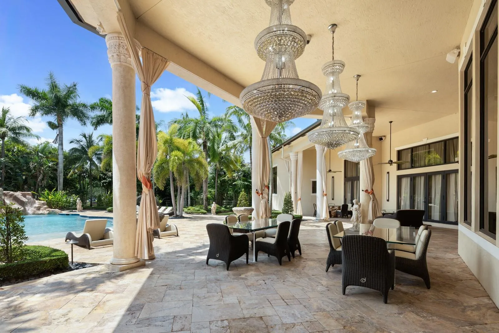 16800 Berkshire Ct