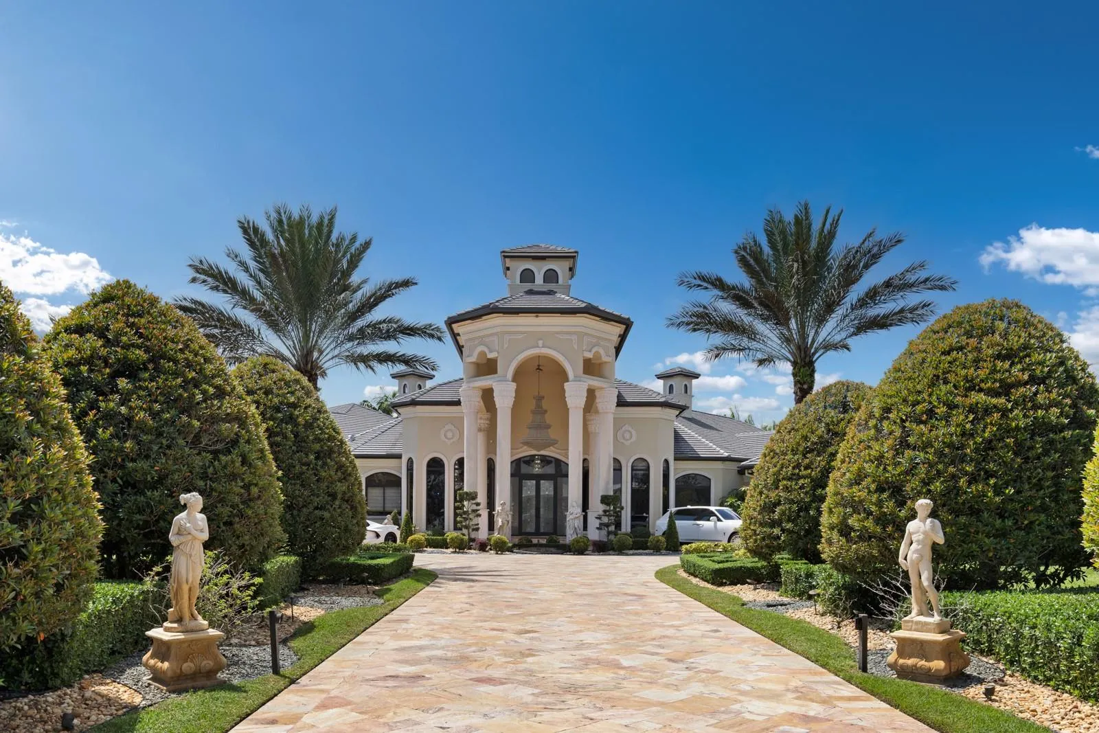 16800 Berkshire Ct