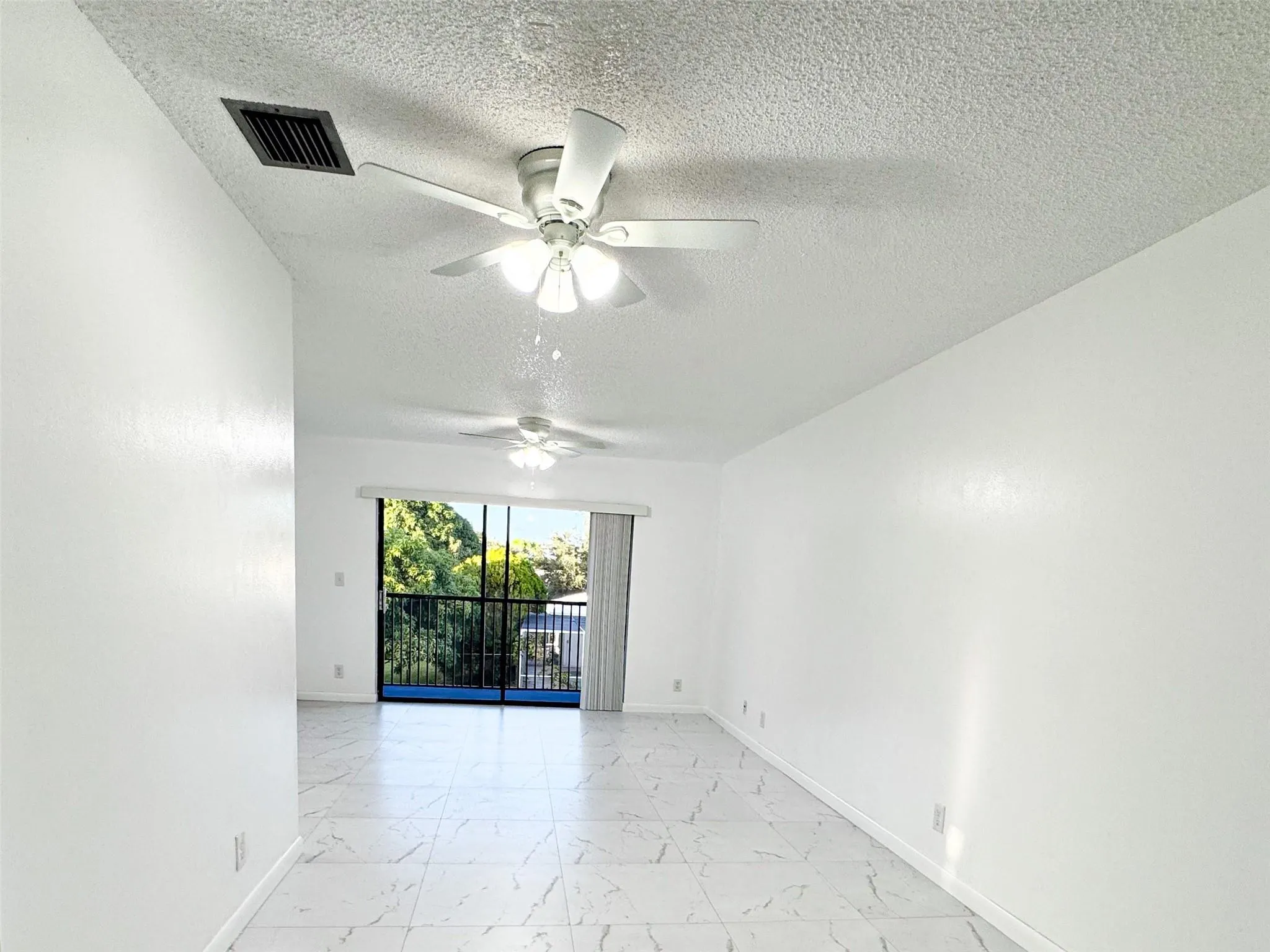 10687 Royal Palm Blvd