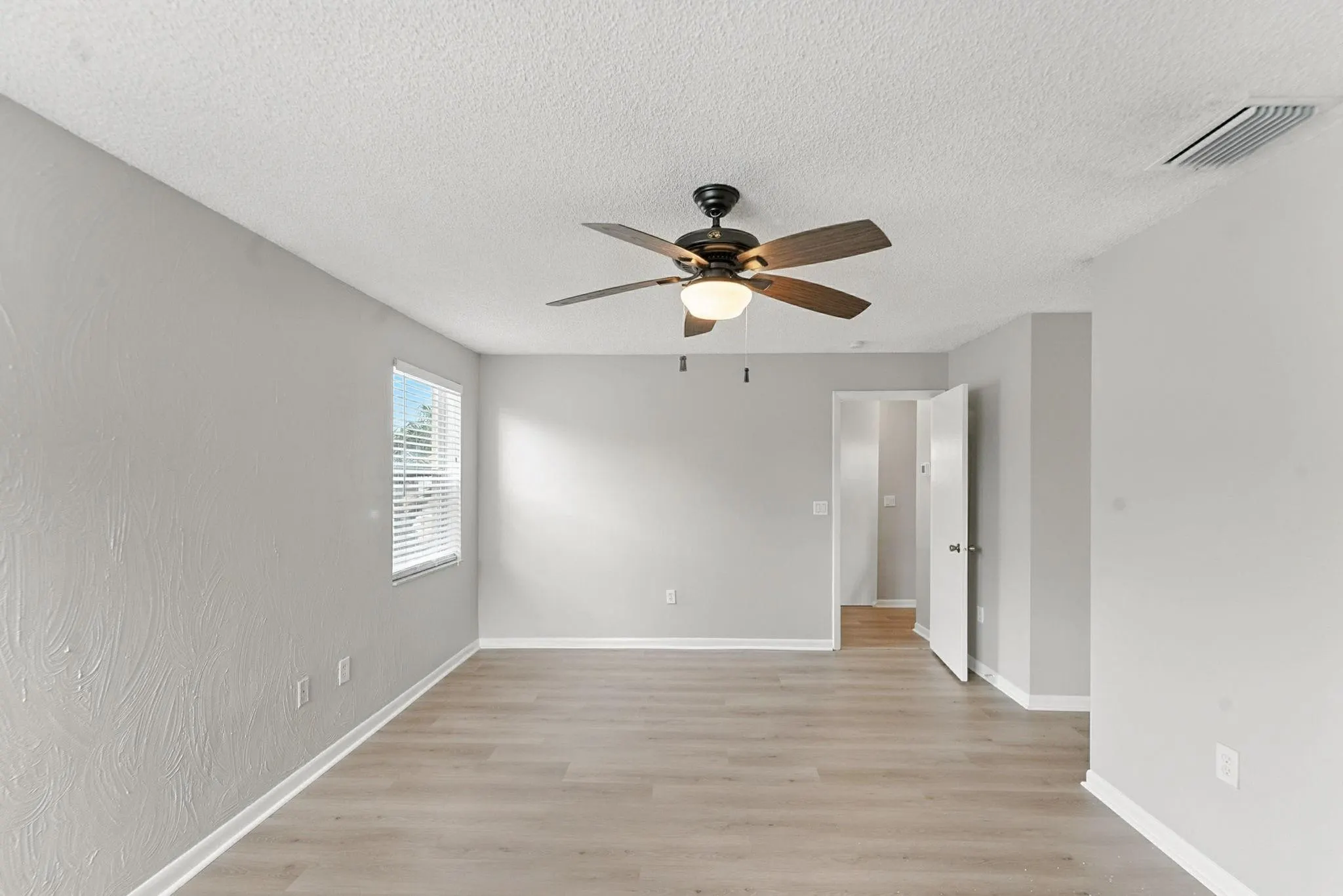 159 NW 152nd Ln