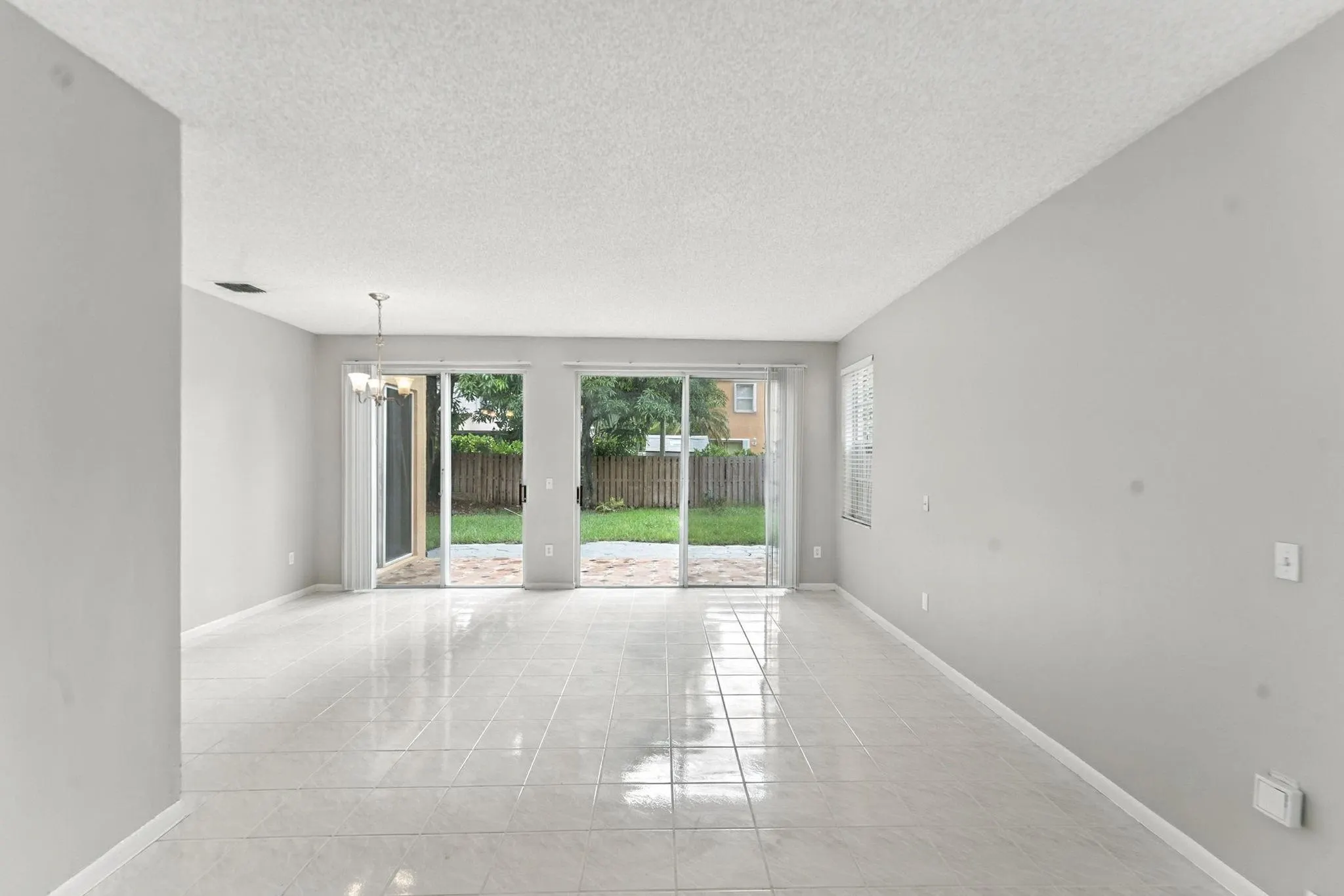 159 NW 152nd Ln