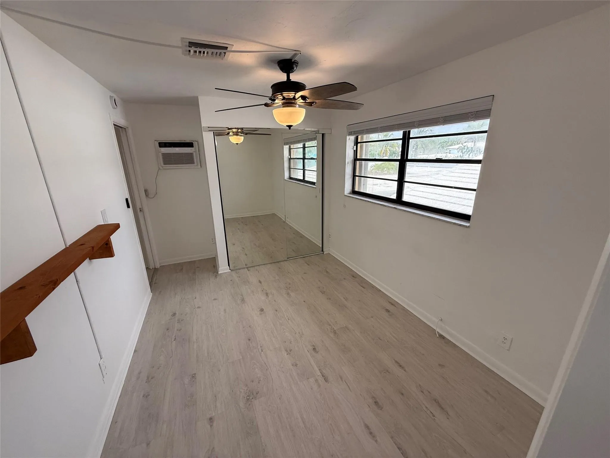 347 Elm St