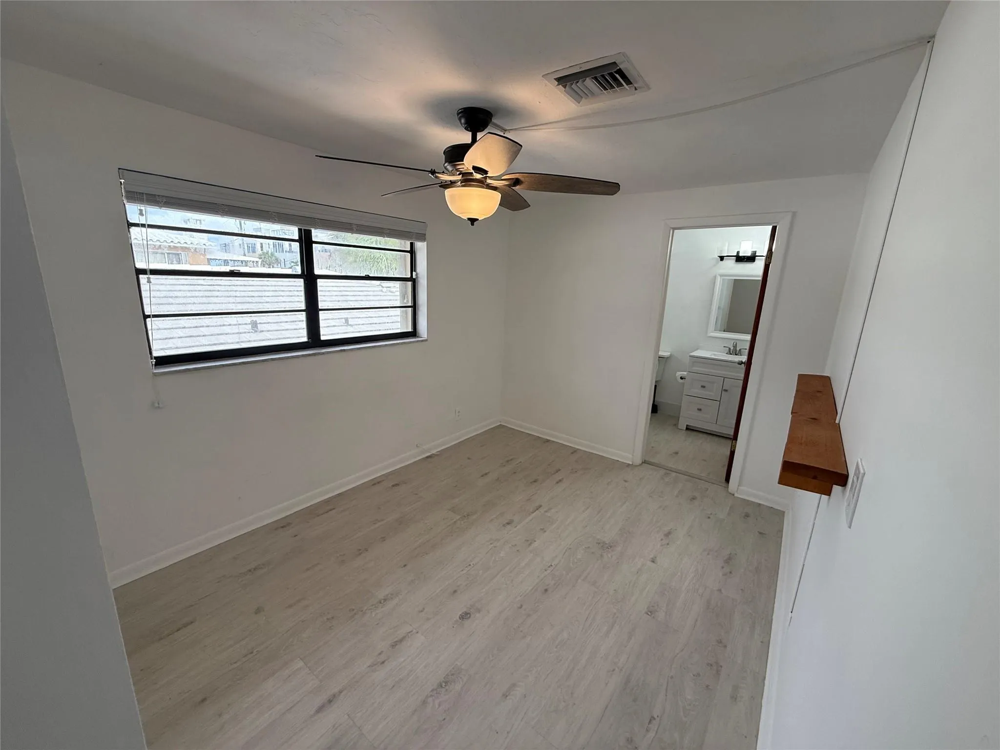 347 Elm St
