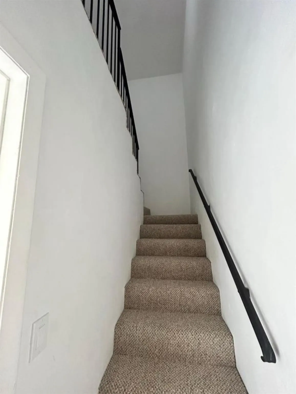 347 Elm St