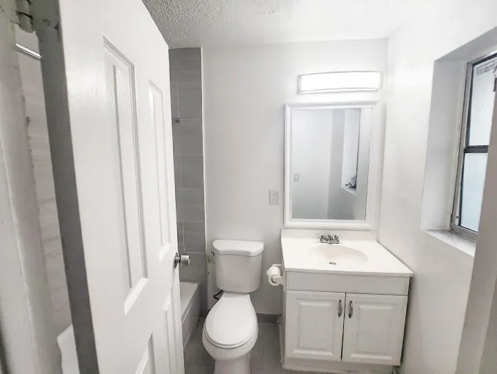 515 SE 9th Street, #9