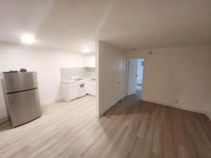 515 SE 9th Street, #9