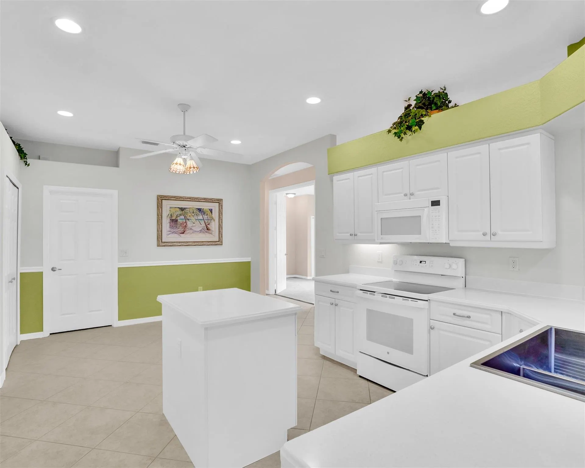 471 E Tangerine Sq SW