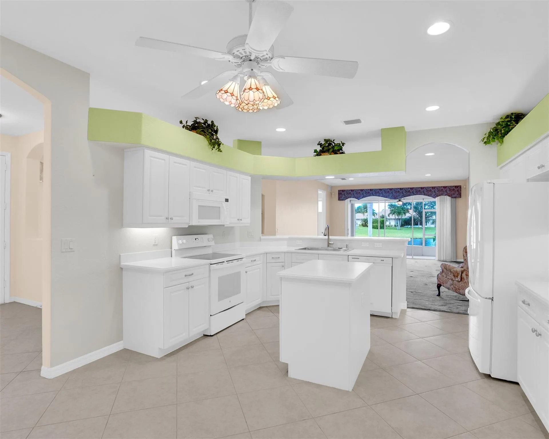 471 E Tangerine Sq SW