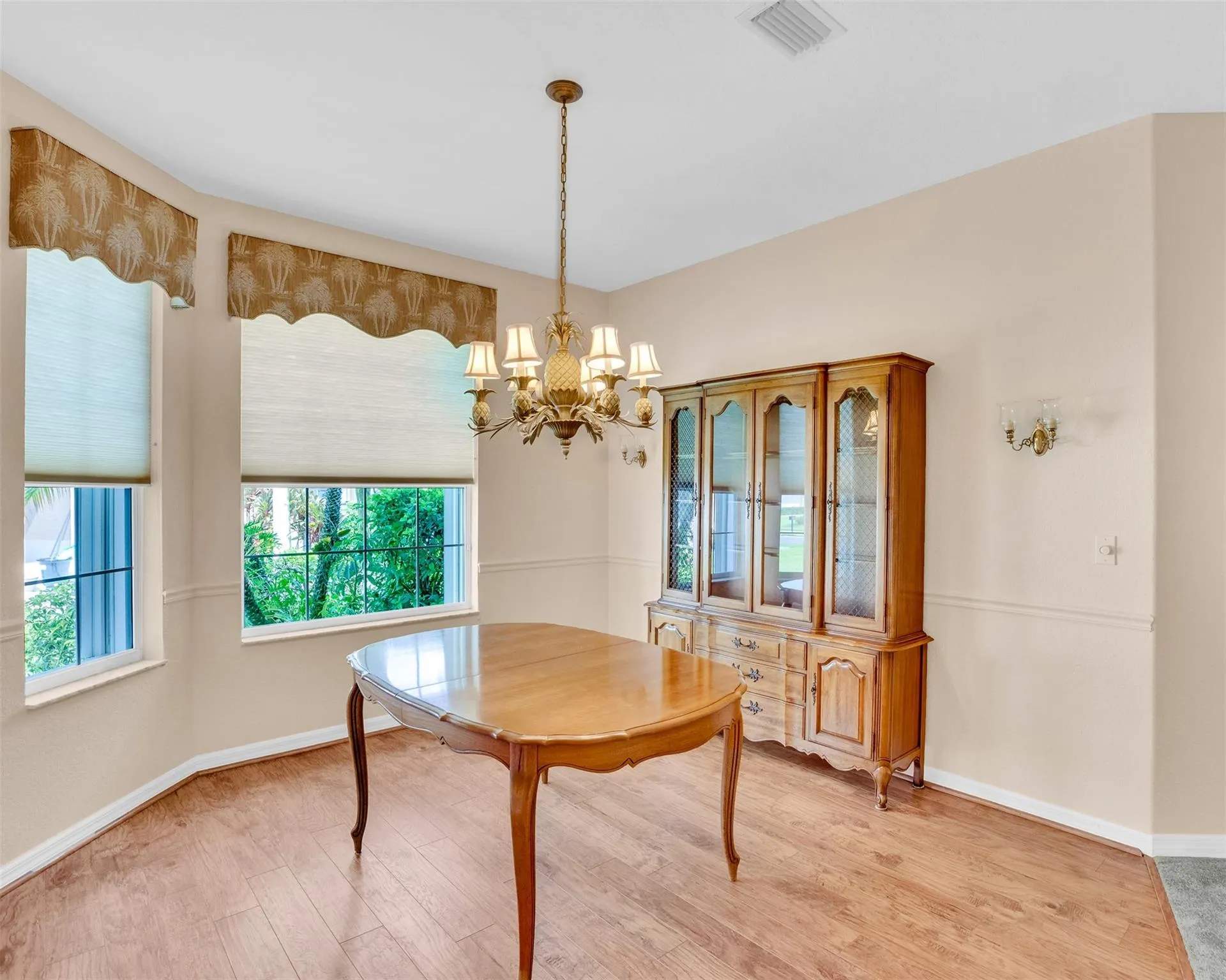 471 E Tangerine Sq SW