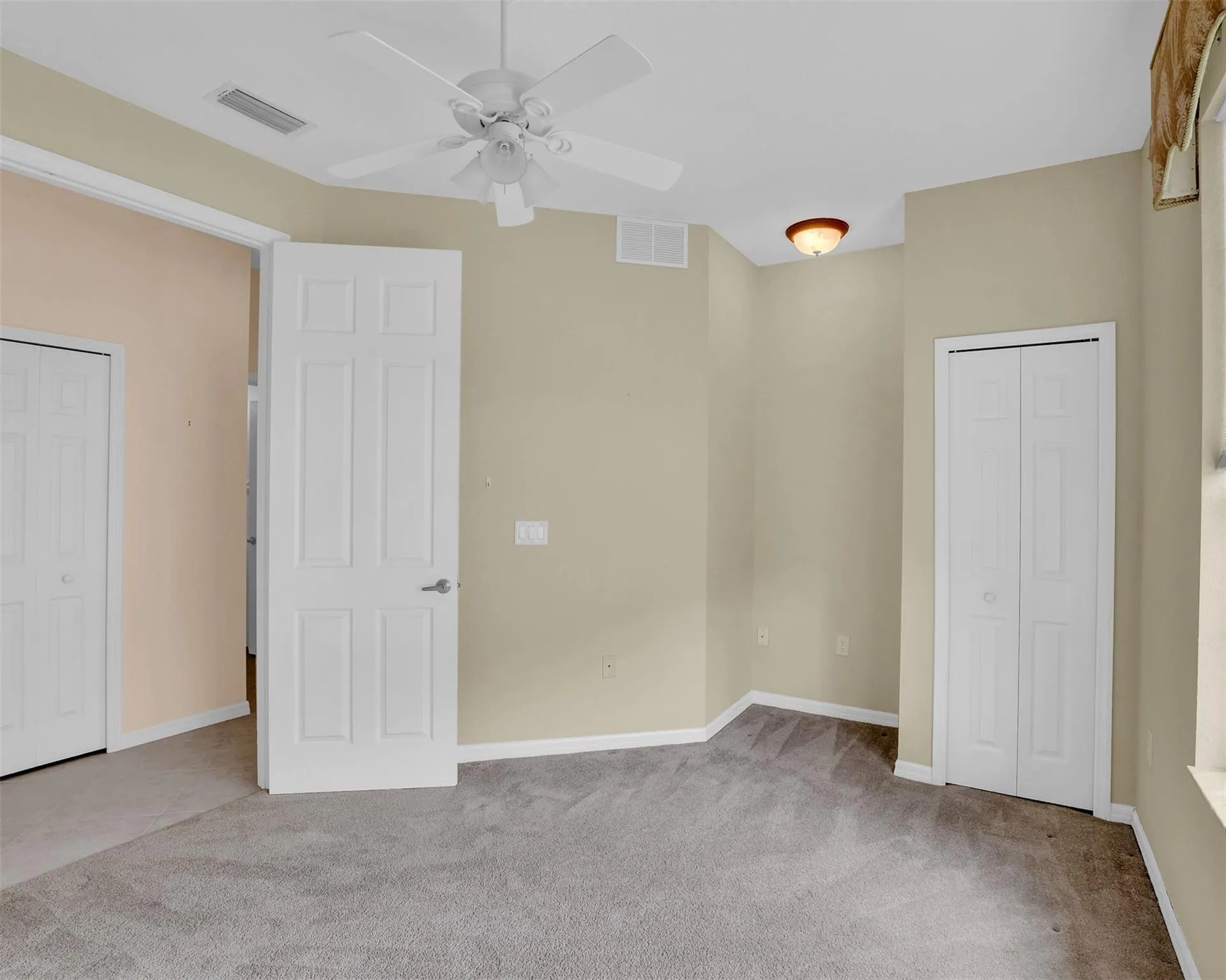 471 E Tangerine Sq SW