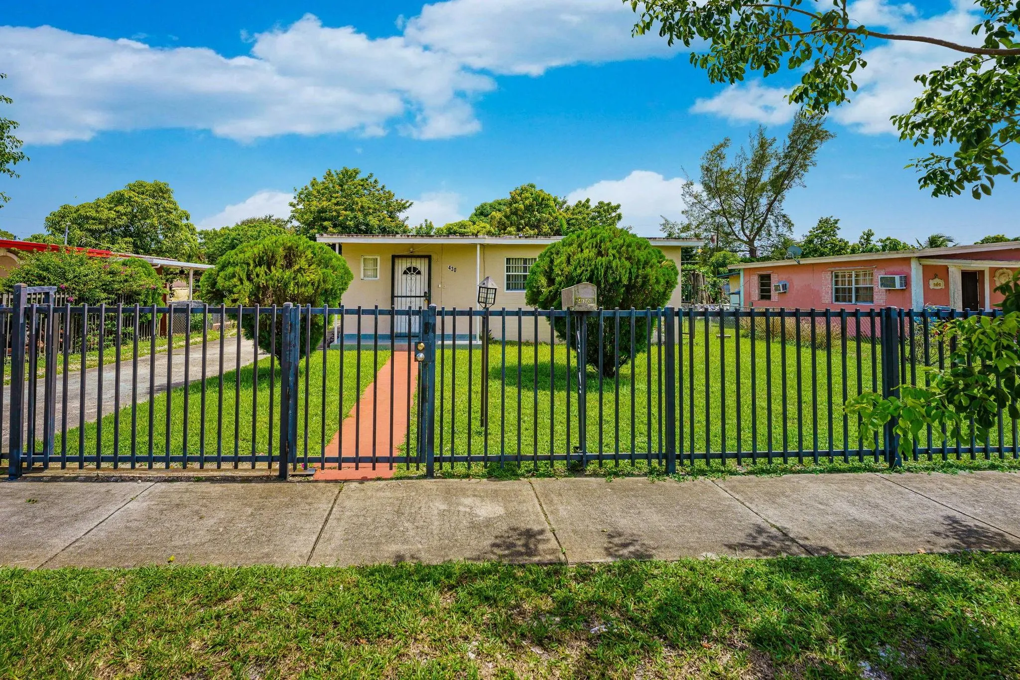 430 NW 133rd St