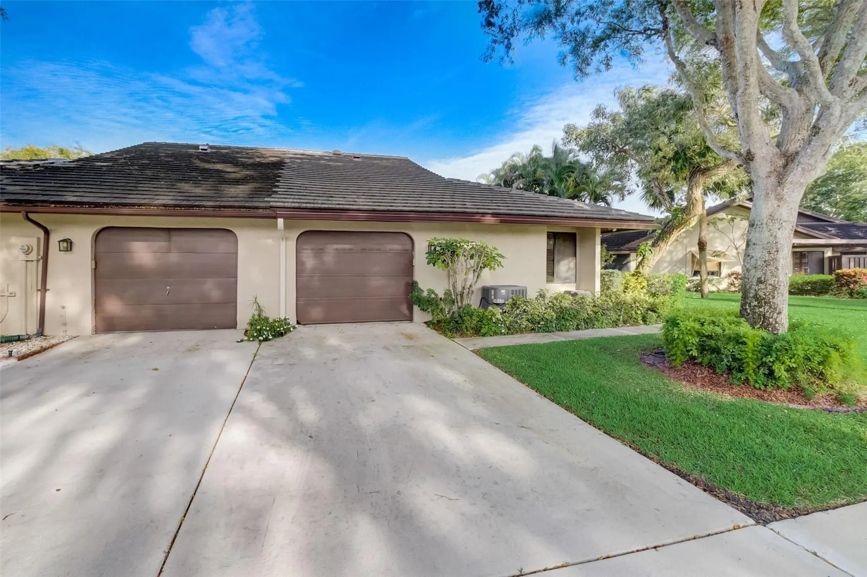 5051 Pine Dr