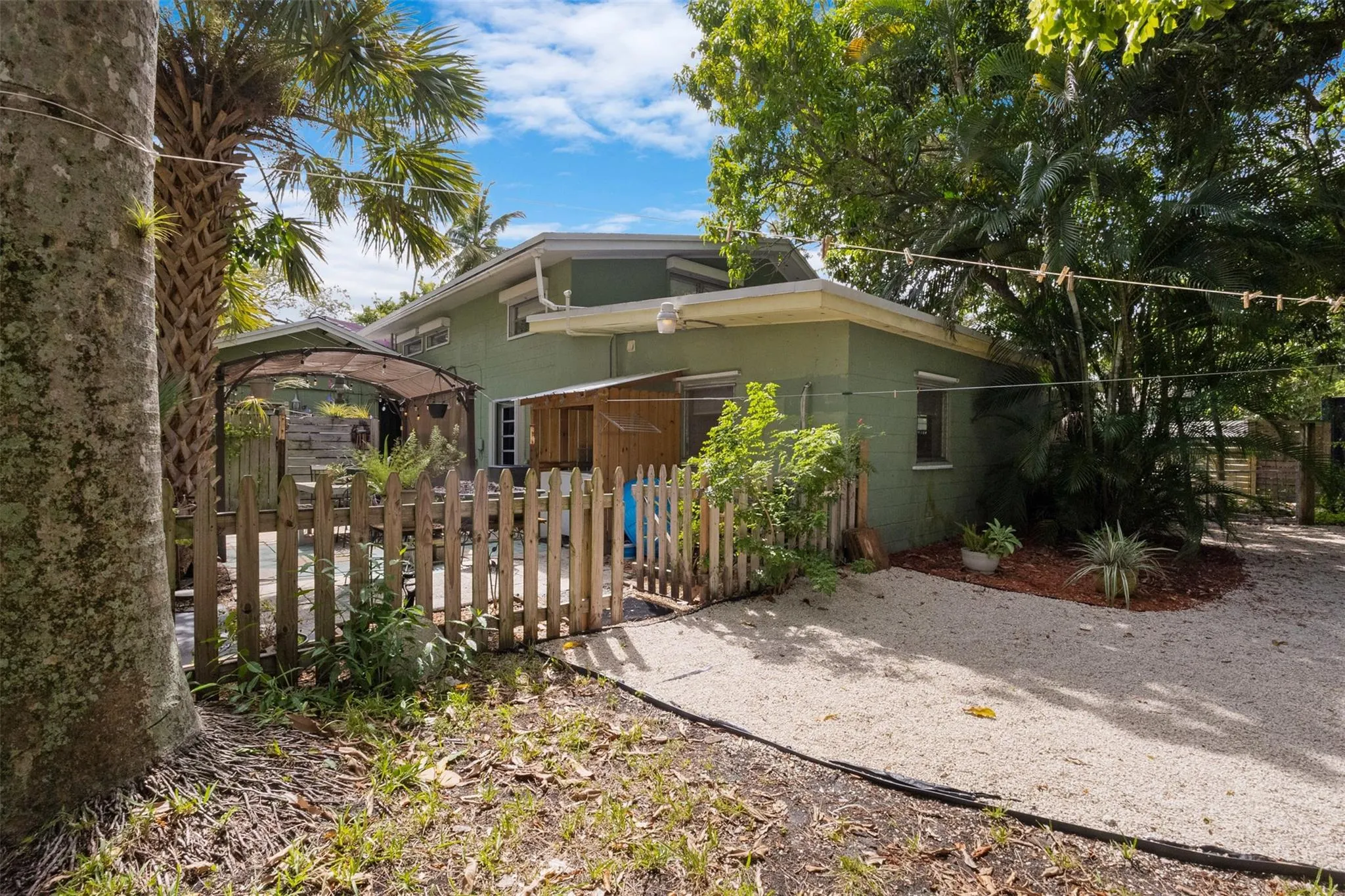 2091 SW 30th Ter