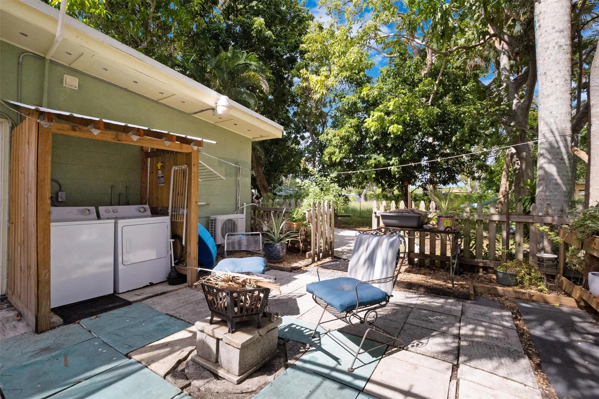 2091 SW 30th Ter