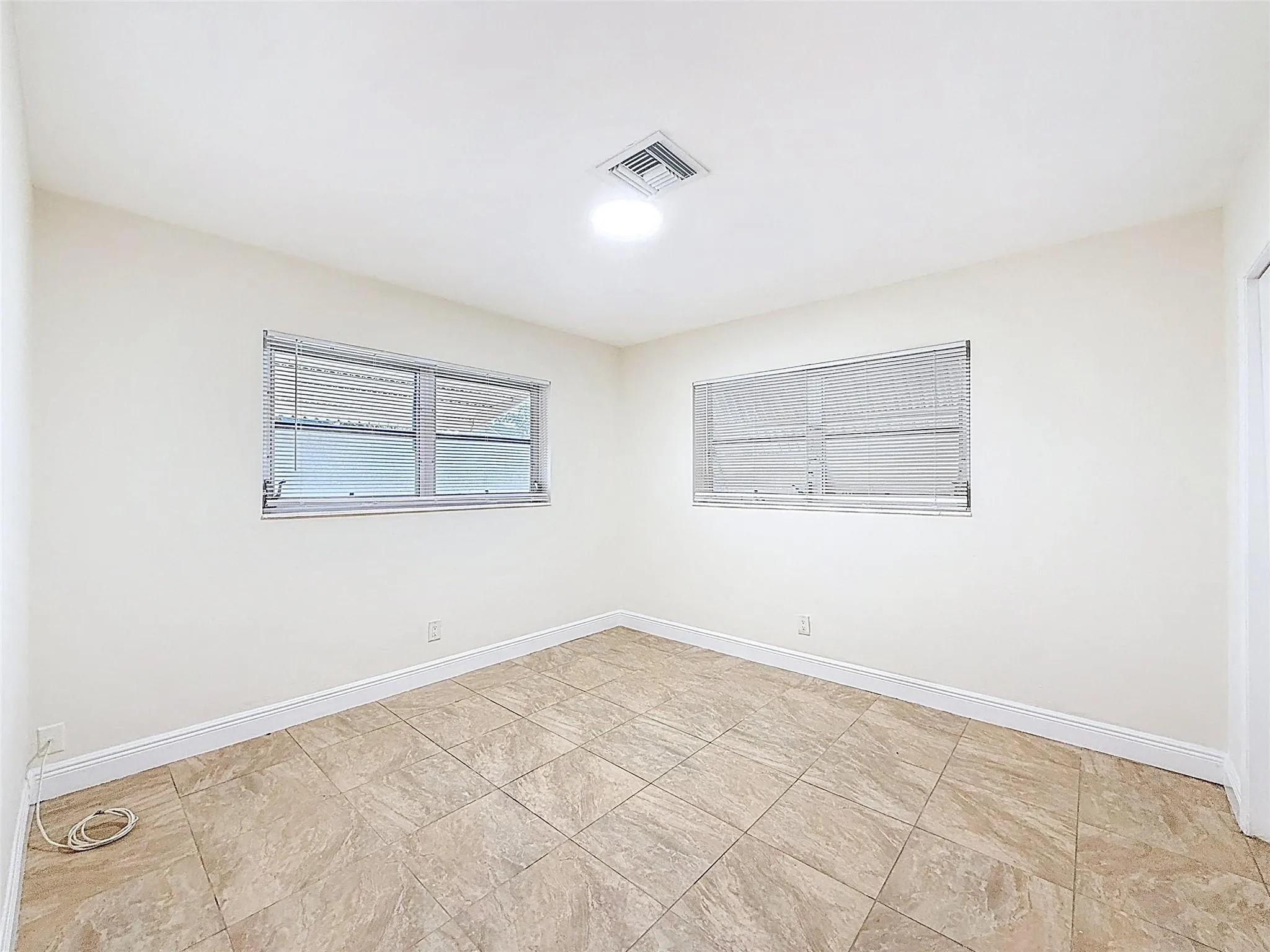 242 NE 26th Ct