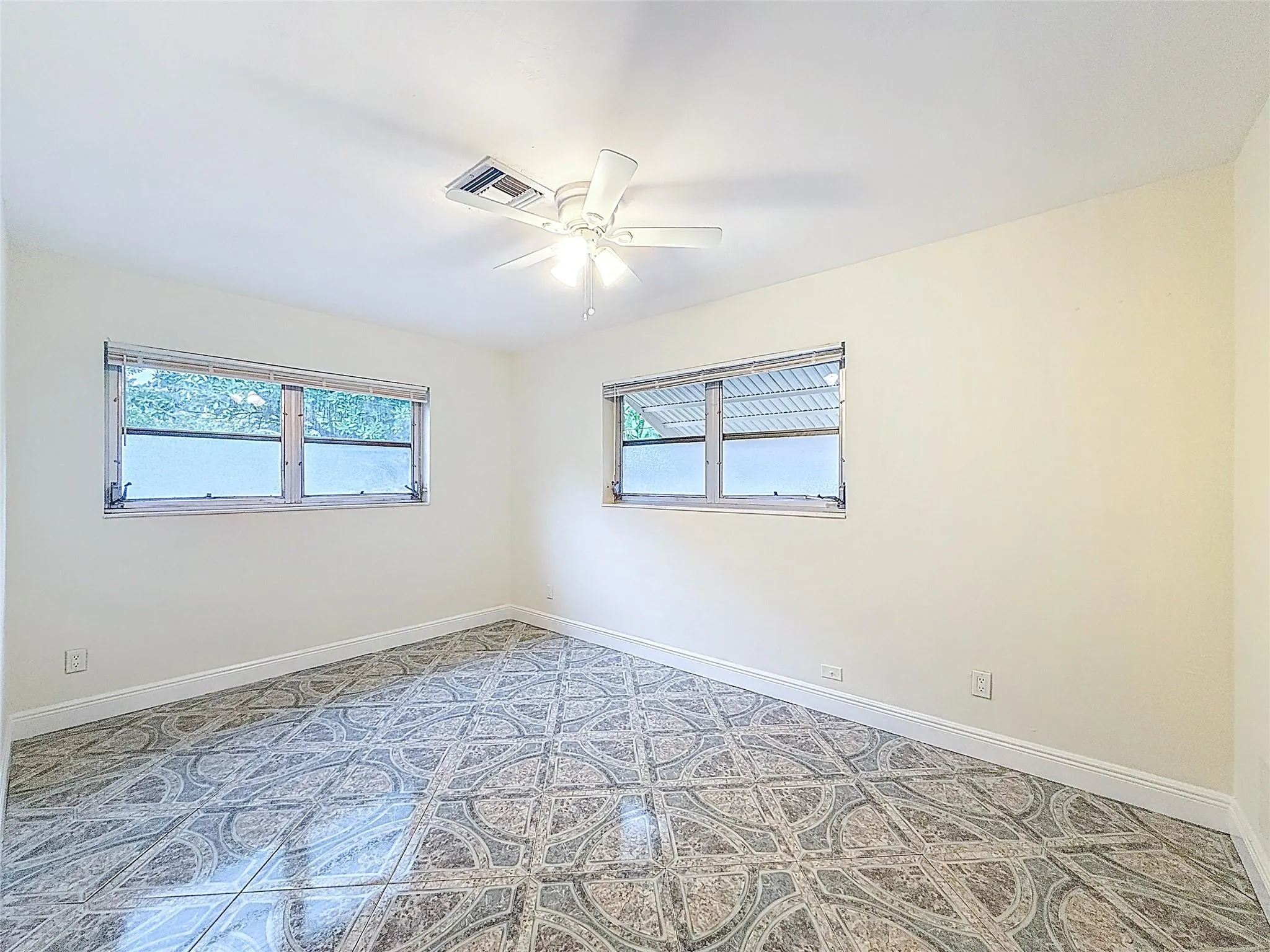 242 NE 26th Ct