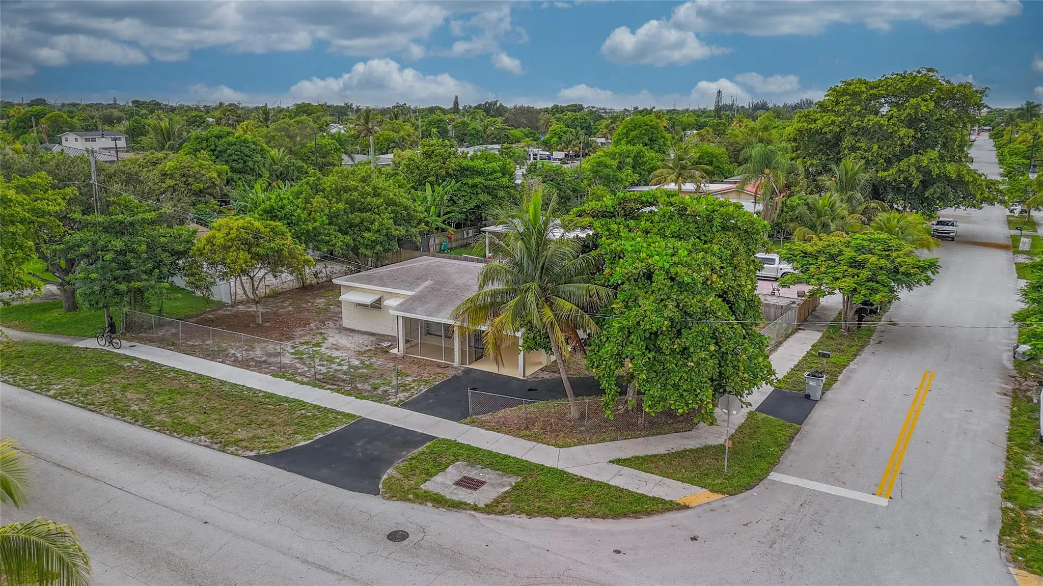 242 NE 26th Ct