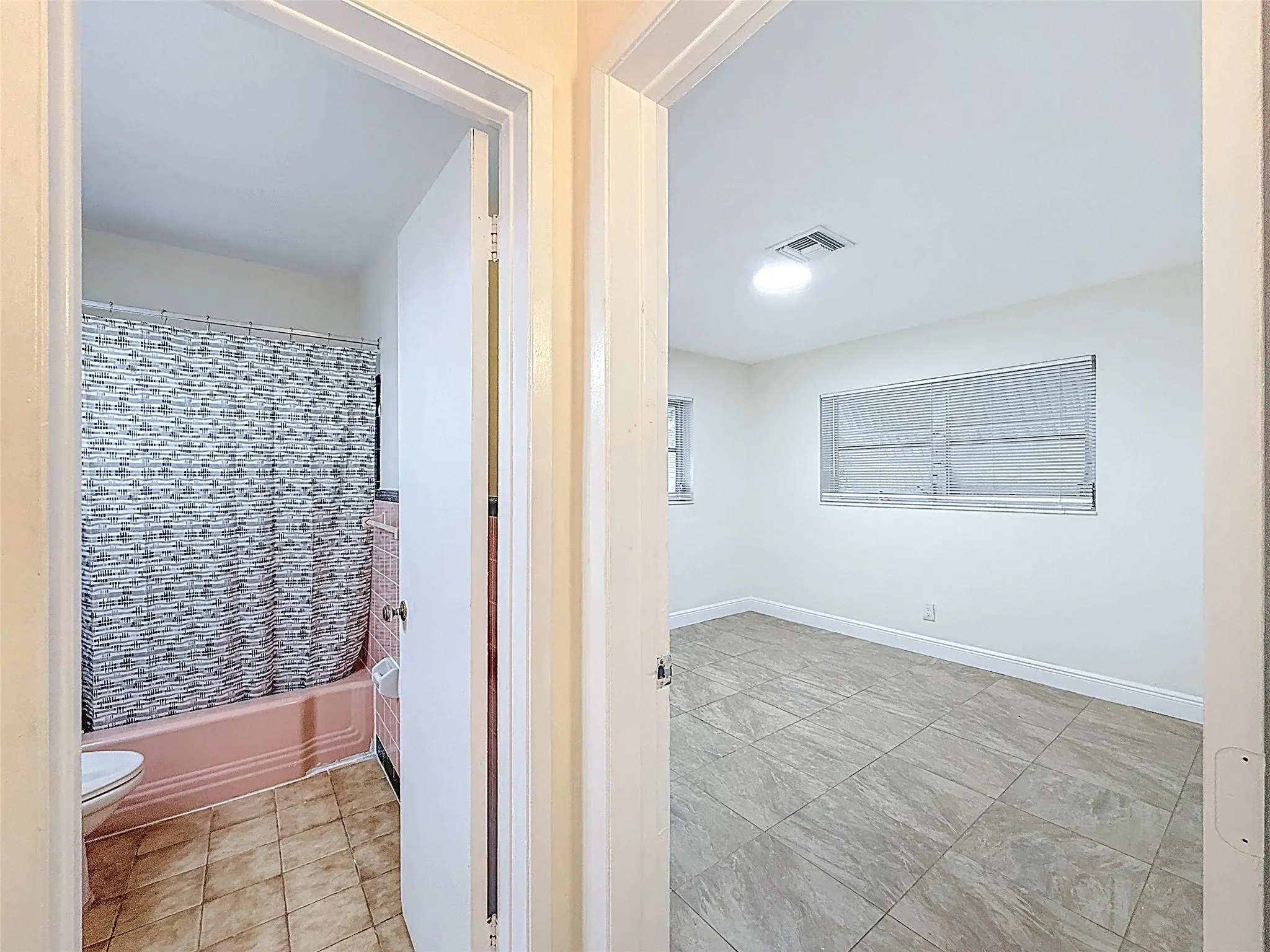 242 NE 26th Ct