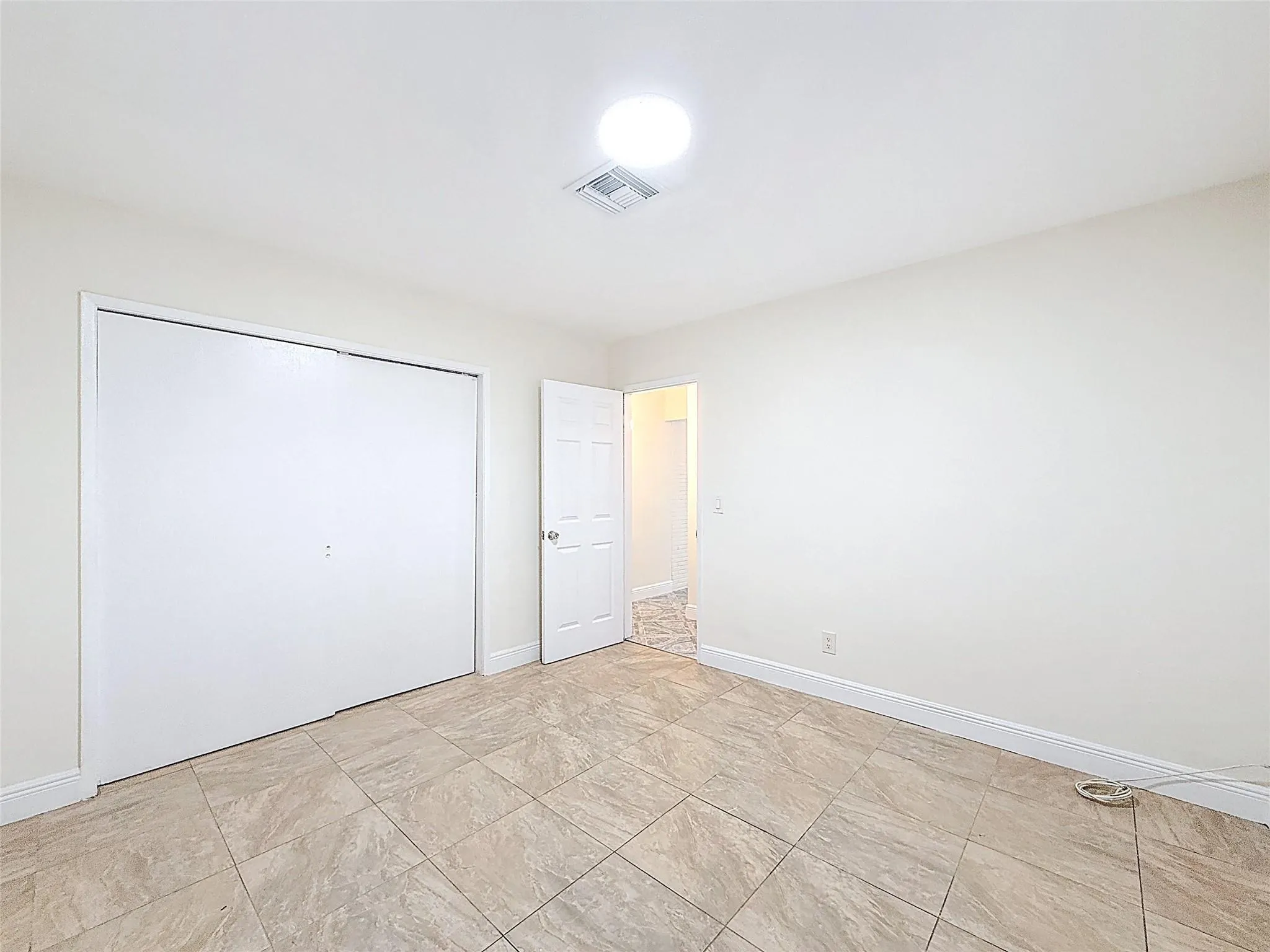 242 NE 26th Ct