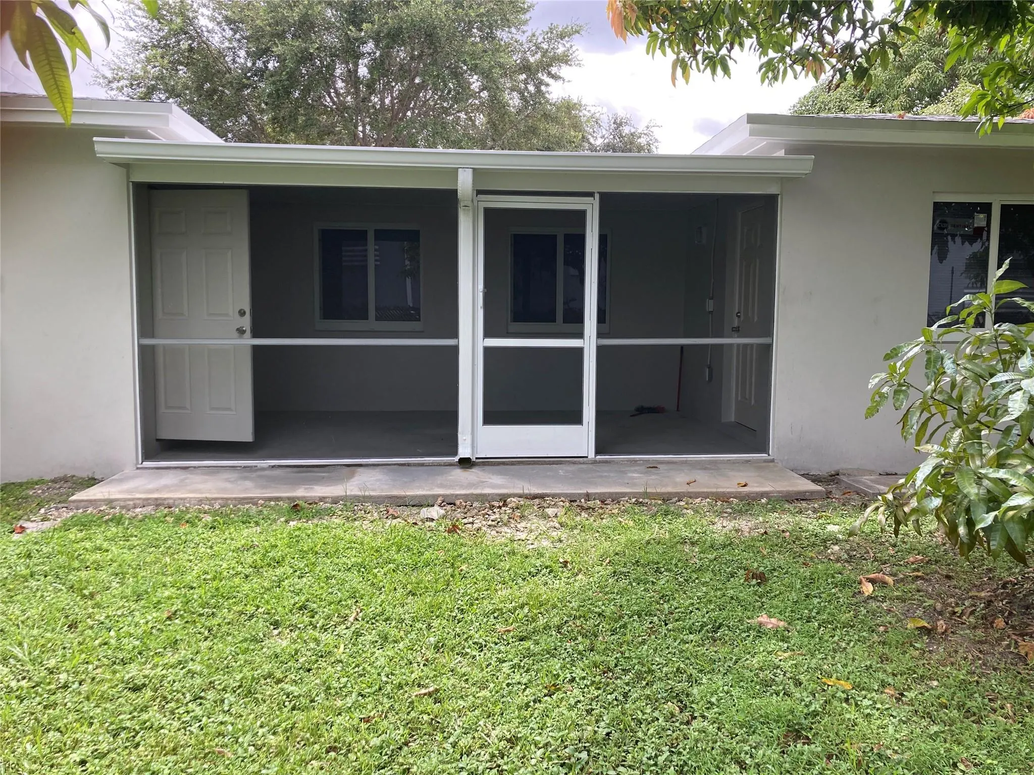 6401 NW 30th St