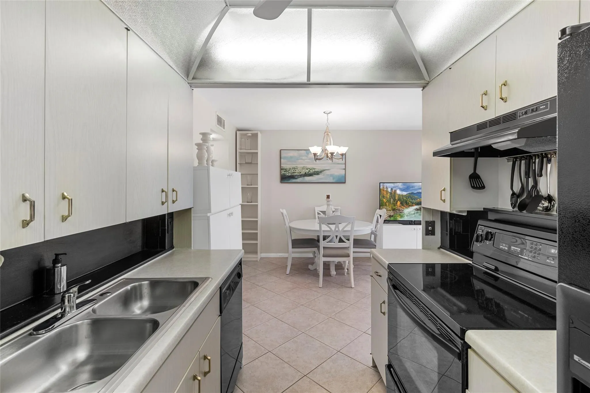 3028 Cambridge B, #3028