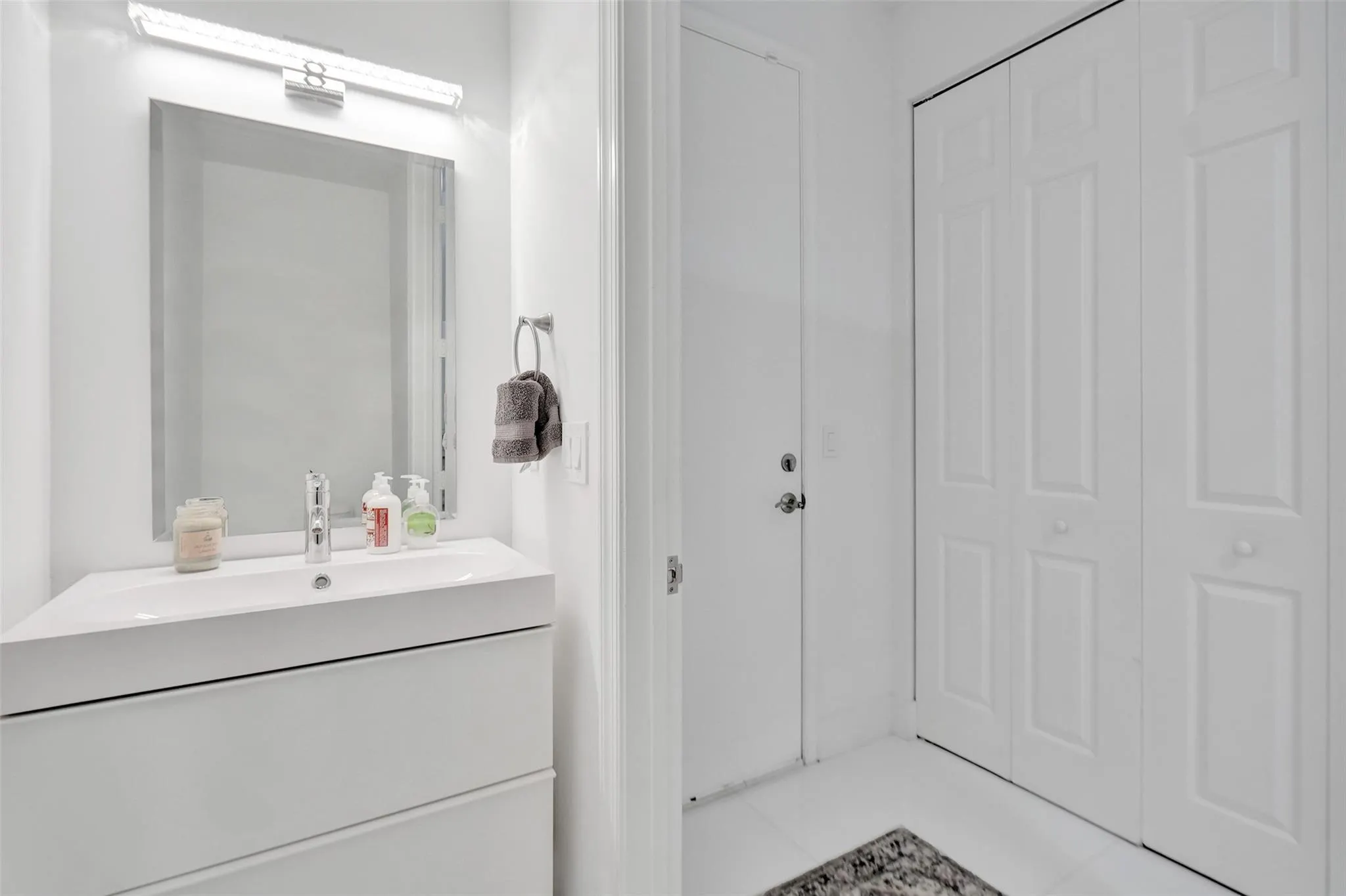 121 SE 7th Ave, #121