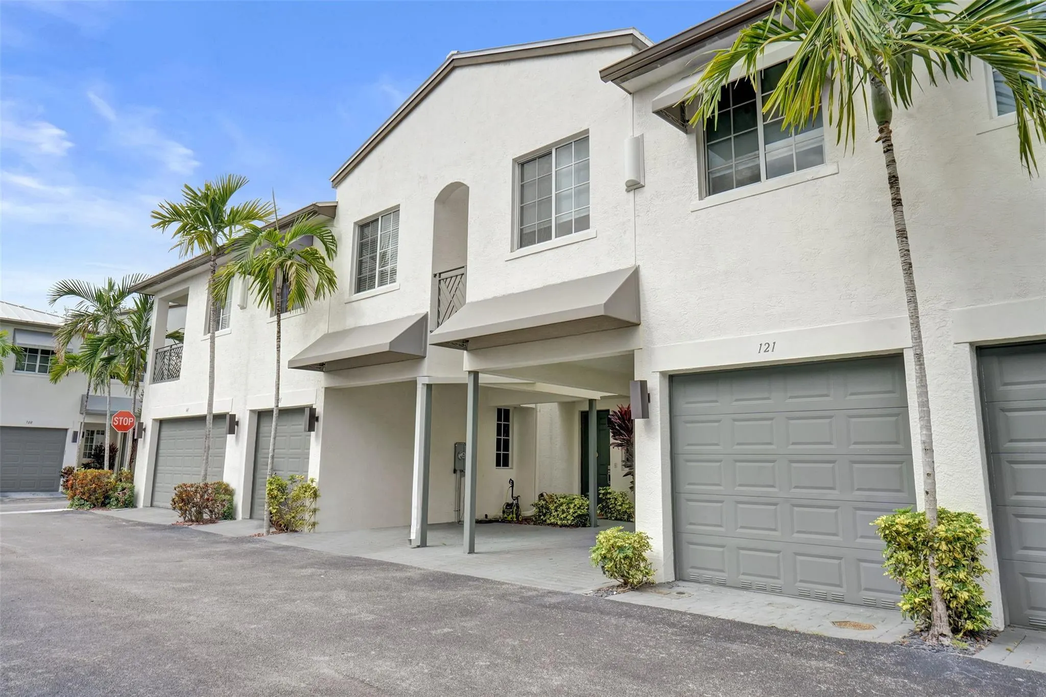 121 SE 7th Ave, #121