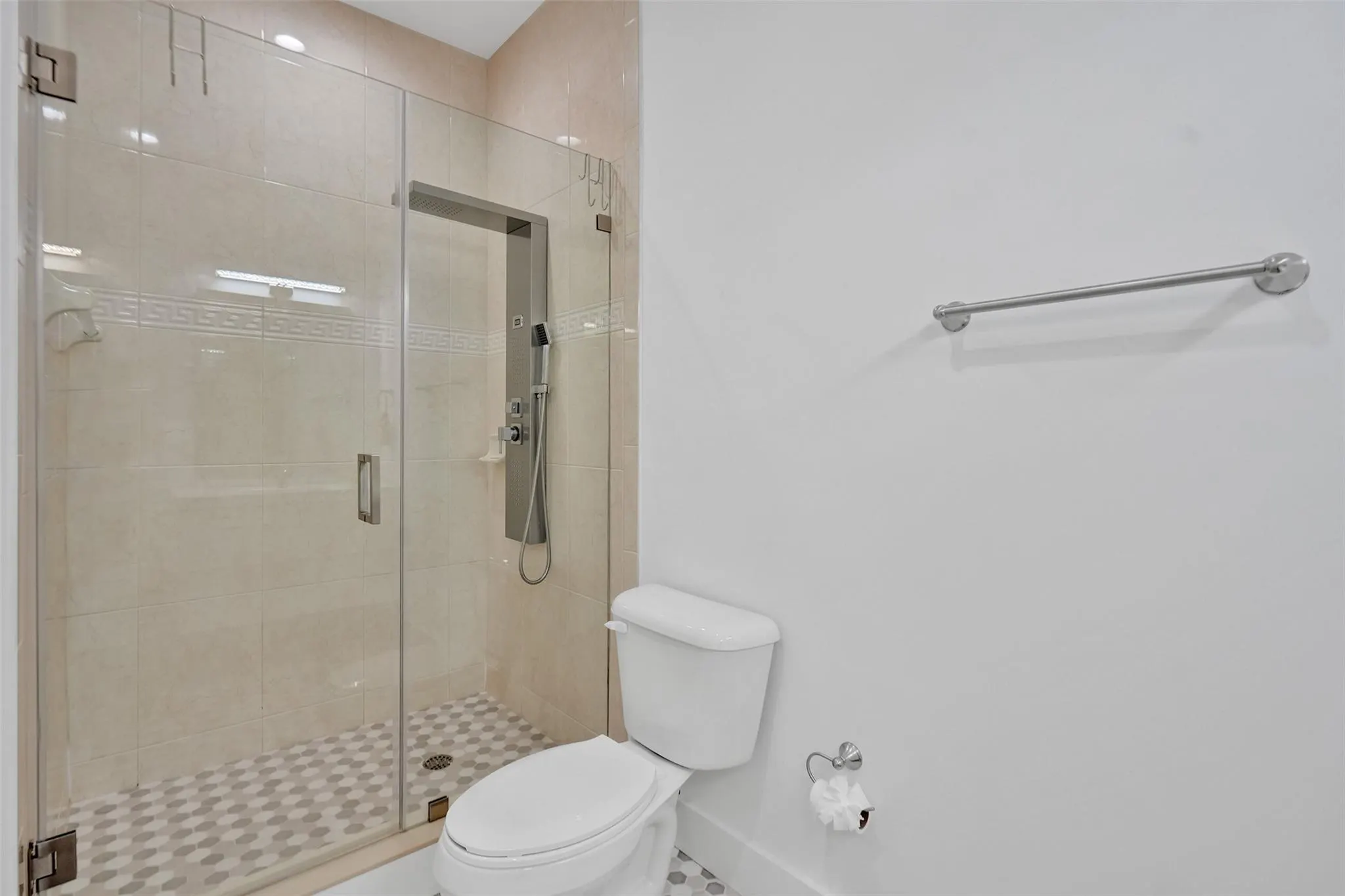 121 SE 7th Ave, #121